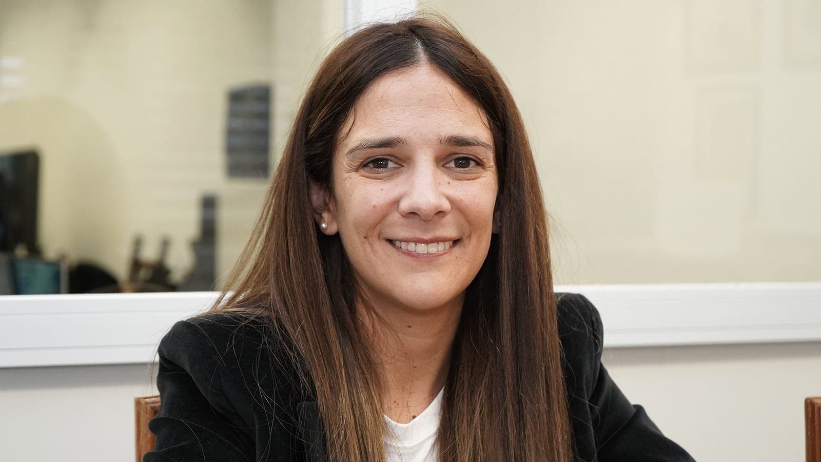 Vallota reclama explicaciones por la pista de atletismo y datos sobre el empleo en Necochea