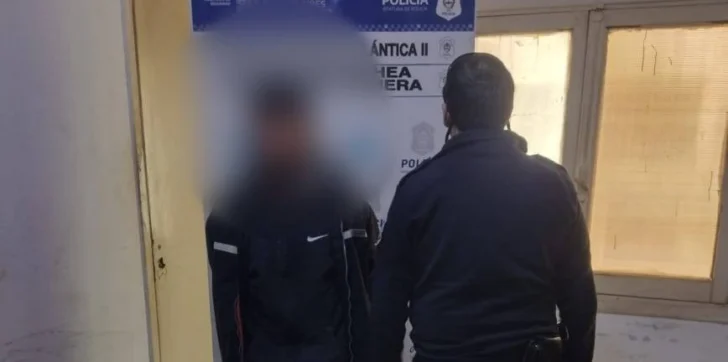 Detienen a un hombre por el robo de una moto en una cochera del Barrio Norte