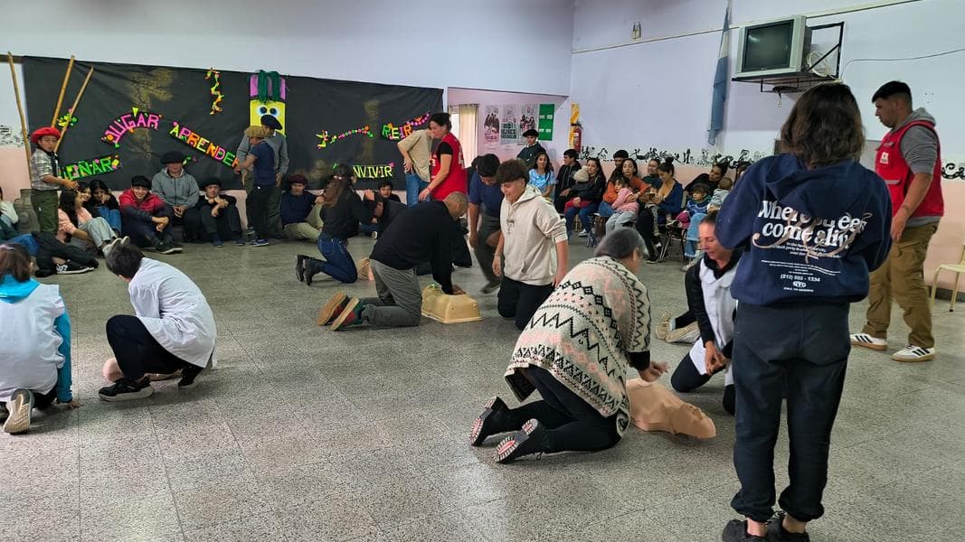 La Cruz Roja abre inscripciones para cursos de RCP y uso del DEA en Necochea