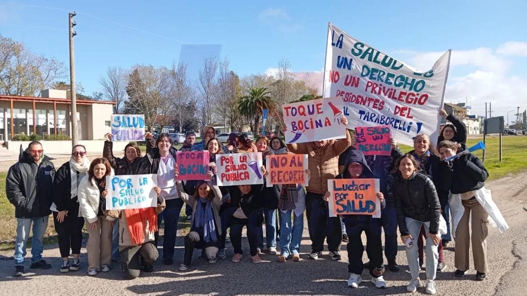 Trabajadores de la salud en Necochea se manifestaron en defensa del sistema público