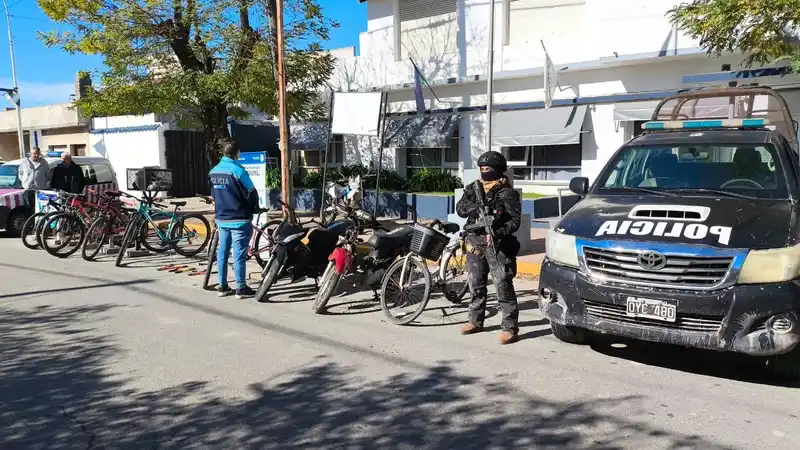Nueve allanamientos en Necochea y Quequén: secuestraron bicicletas y motos vinculadas a robos
