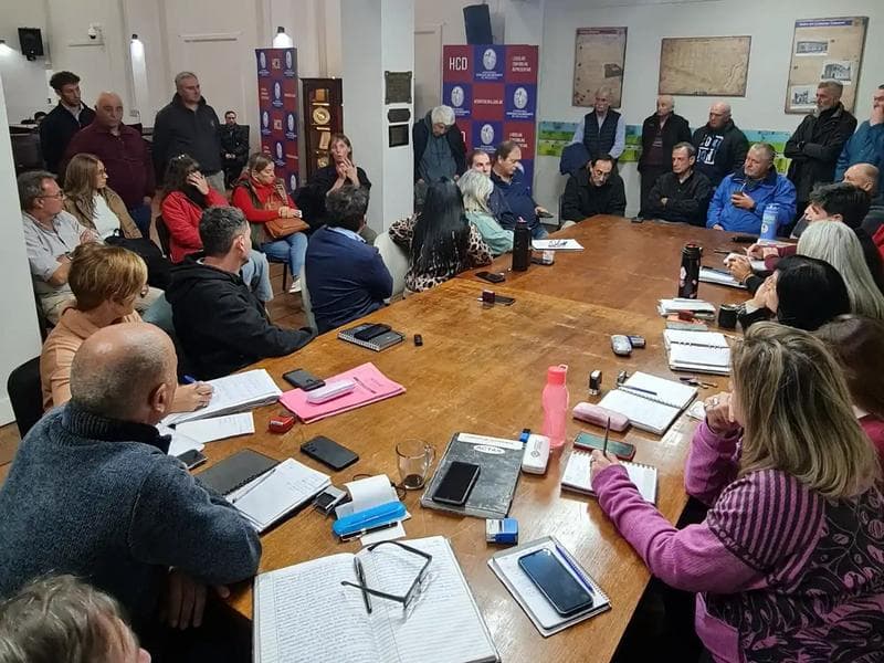 Productores rurales reclaman por el estado de los caminos en el Concejo Deliberante y presionan para que se afecta la tasa a la hectárea