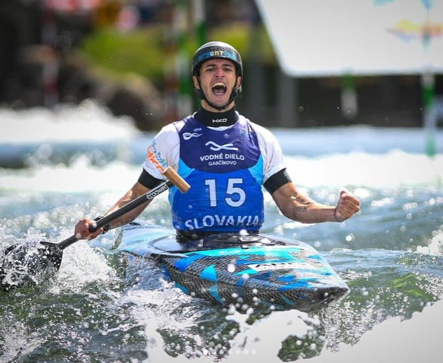 Manuel Tripano, el campeón mundial que entrena en el río Quequén y sueña con Los Ángeles 2028