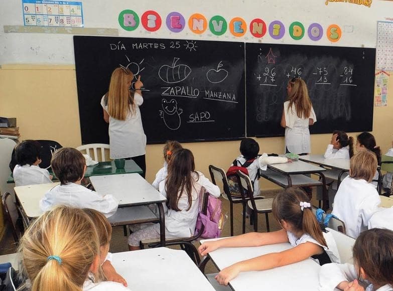 Provincia ofreció a los docentes una suba salarial del 7 por ciento en dos cuotas