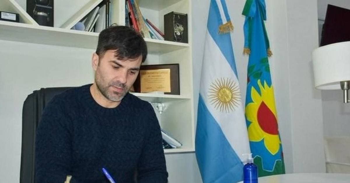 Castelli avanza con un proceso inédito para dictar su propia carta orgánica