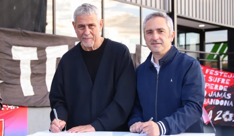 Ferraresi lanzó su carrera por la Gobernación con el apoyo de Larroque y confirmó una visita a Necochea para el 15 de agosto