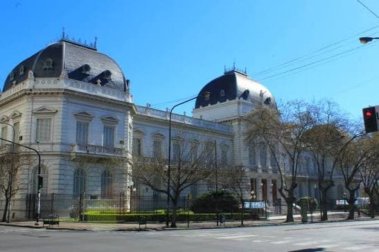 Judiciales aceptan acuerdo salarial del 7% en dos tramos
