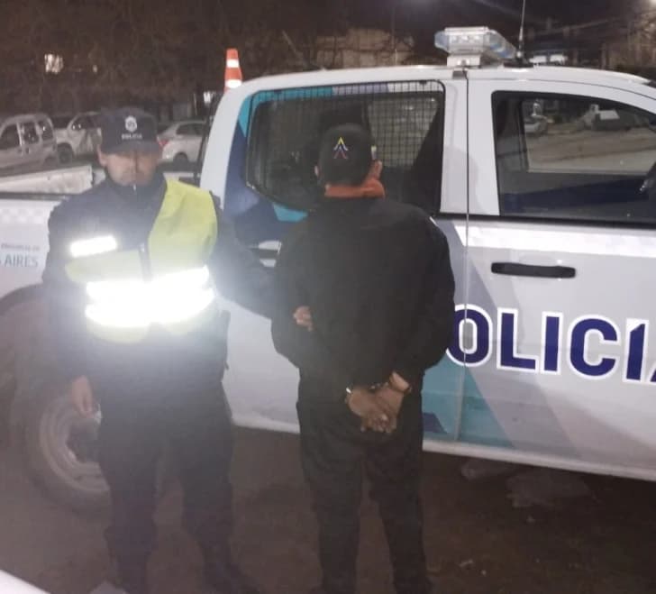 Detenido tras violar una restricción de acercamiento