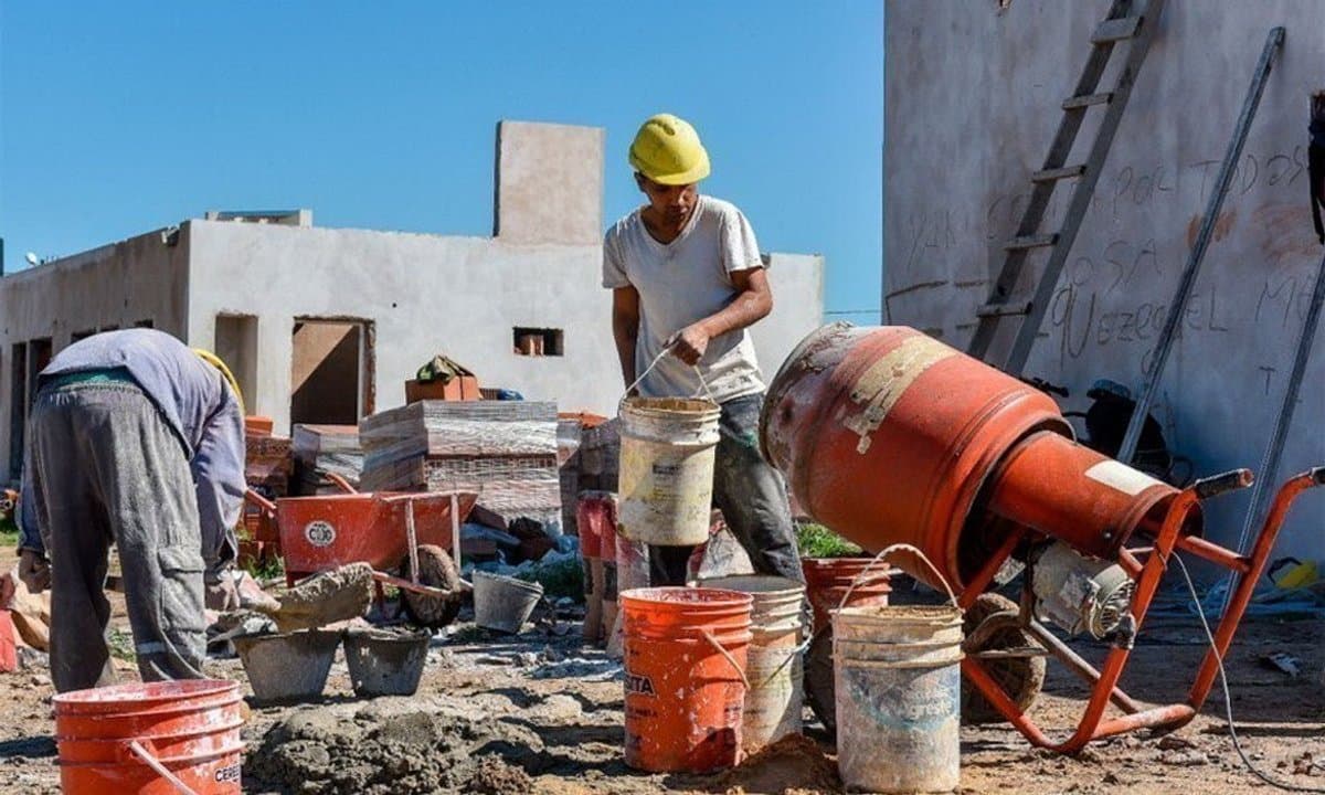 La construcción sigue perdiendo empleo: desaparecieron otros 4.000 puestos formales en un mes