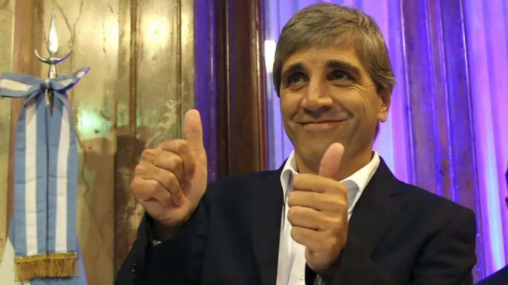 Milei cerró filas con Caputo tras los rumores: “Hay que estar completamente loco para pensar que va a salir”