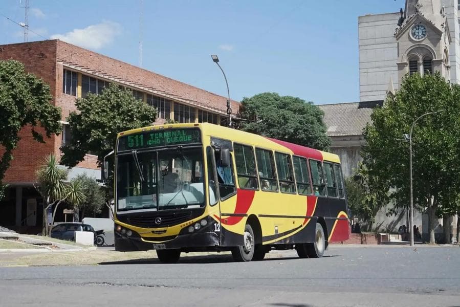 Sin colectivos en Necochea: los choferes iniciaron un paro por tiempo indeterminado